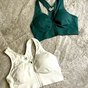 2 sports bras